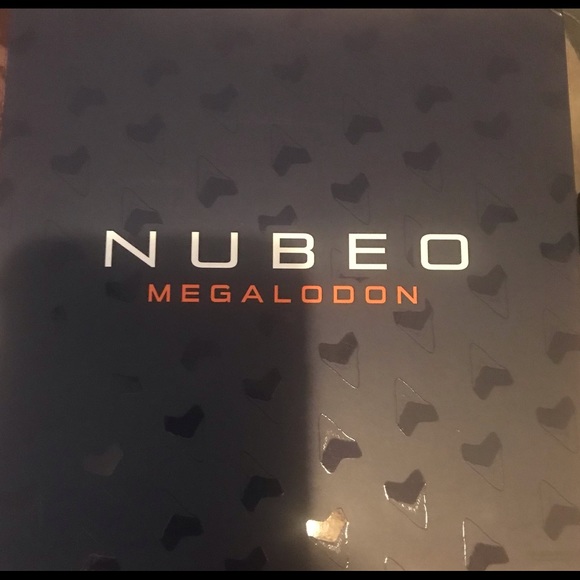 Nubeo Megalodon - Picture 3 of 8